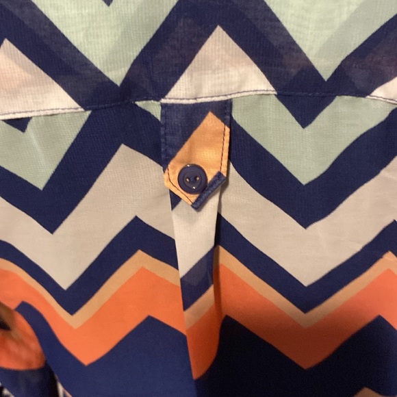 "Wishful Park" Chevron Blouse - Picture 3 of 4